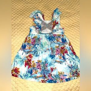 Super cute dress worth fun print.